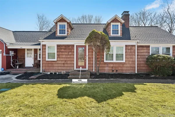$15,900 | 165 Montauk Highway, Unit B, Westhampton, NY 11977