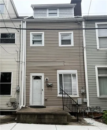 $114,999 | 824 Walnut Street, Pittsburgh, PA 15221