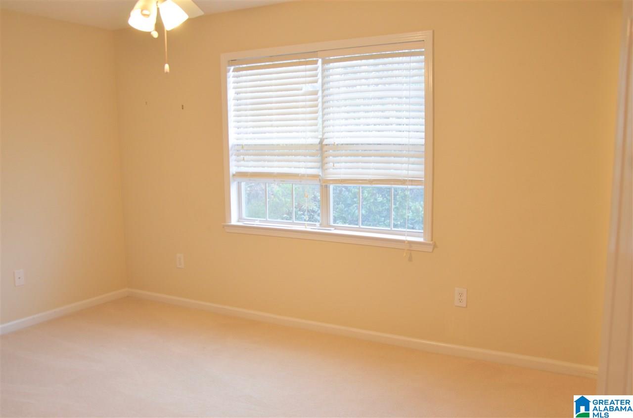 241 Willow Point Circle Alabaster, AL 35007 - Photo 10 of 18