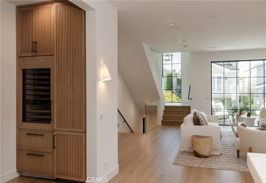 405 7th Street Manhattan Beach, CA 90266 - Photo 17 of 70