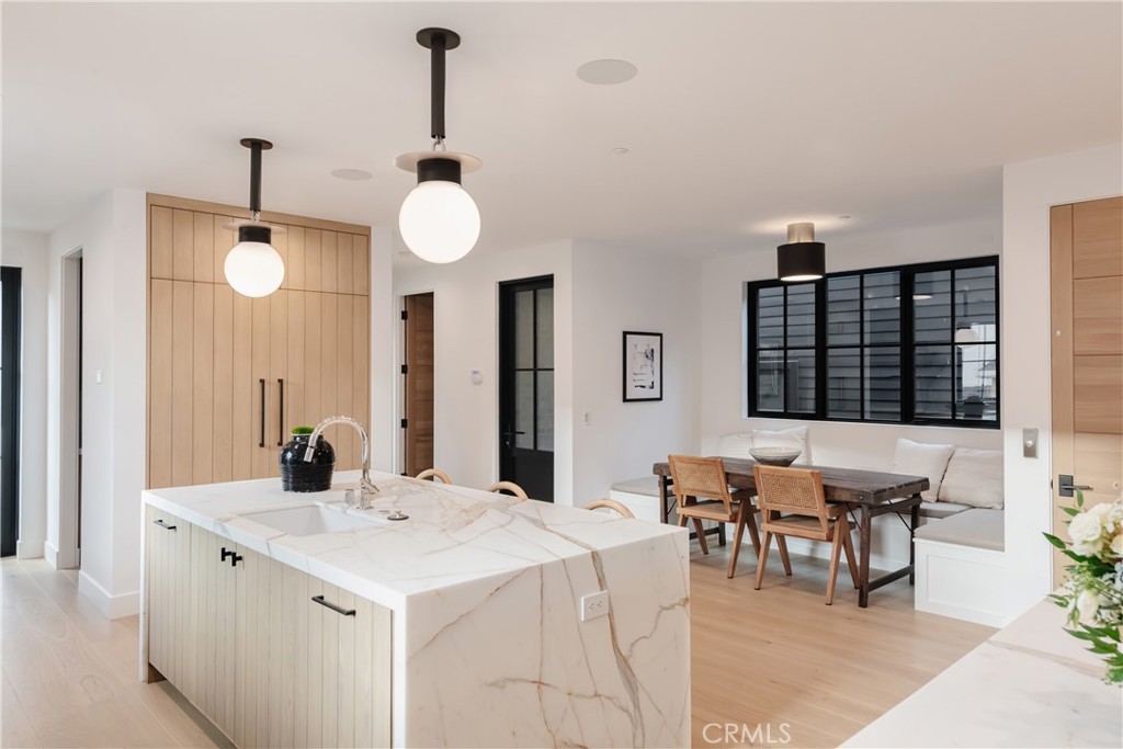 405 7th Street Manhattan Beach, CA 90266 - Photo 21 of 70