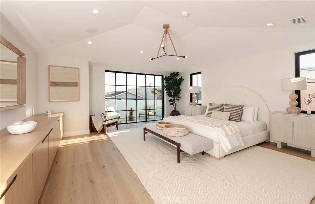 405 7th Street Manhattan Beach, CA 90266 - Photo 37 of 70