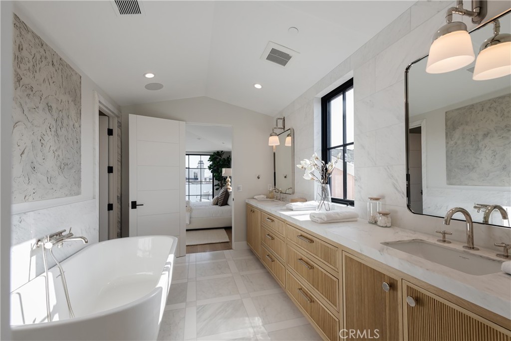 405 7th Street Manhattan Beach, CA 90266 - Photo 44 of 70