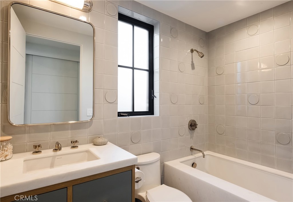 405 7th Street Manhattan Beach, CA 90266 - Photo 52 of 70