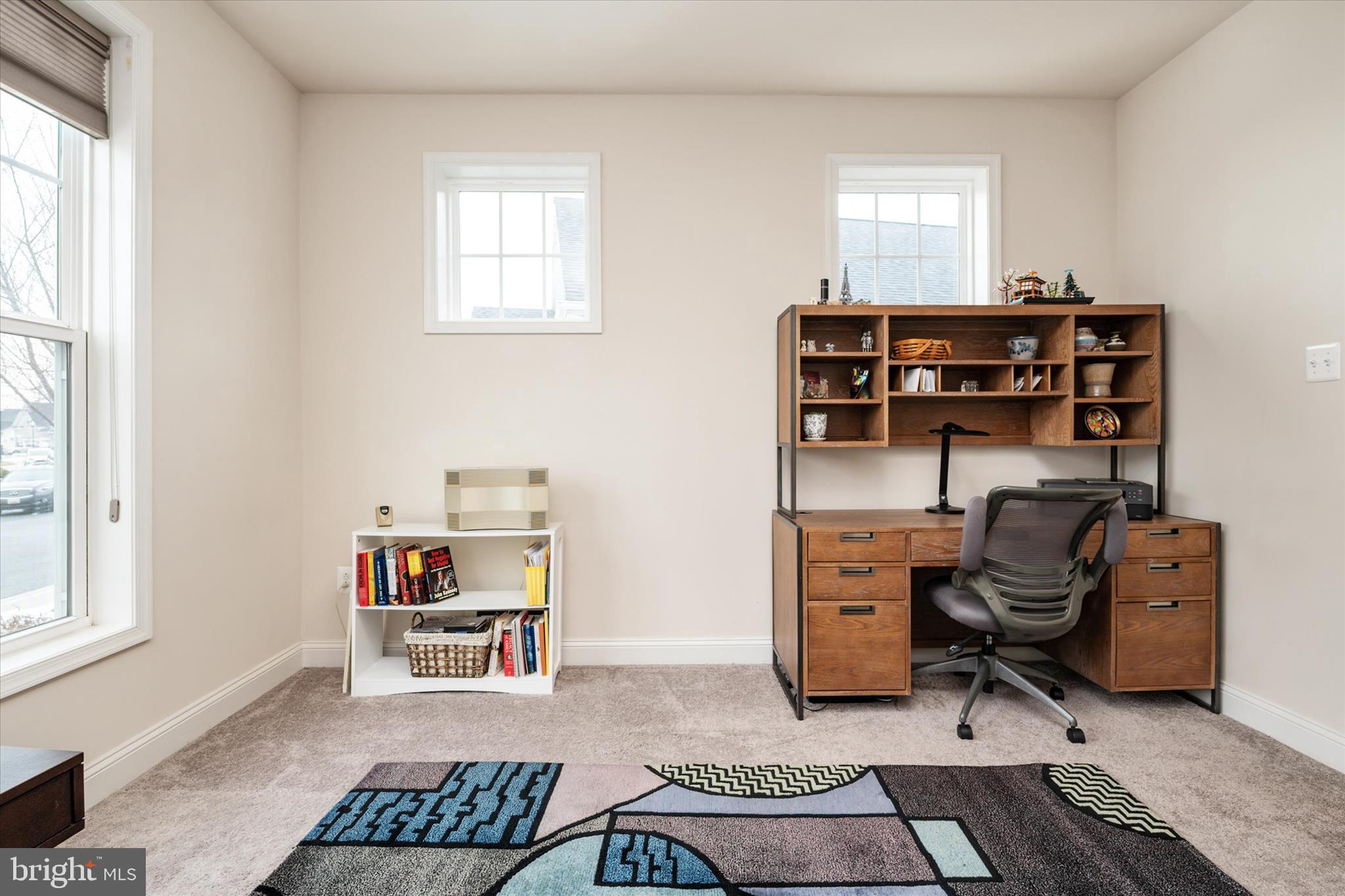 2705 Dragon Fly Way Odenton, MD 21113 - Photo 31 of 79 a view of a livingroom with workspace and a window