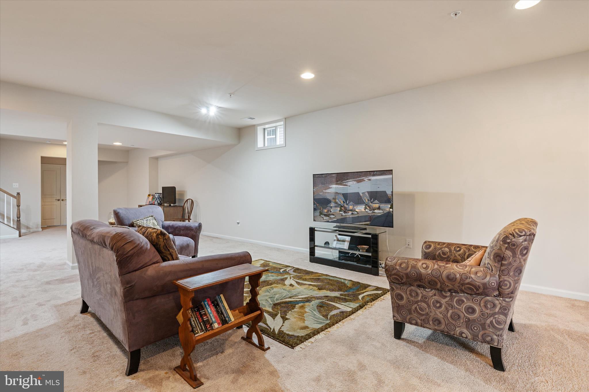 2705 Dragon Fly Way Odenton, MD 21113 - Photo 35 of 79 a living room with furniture and a couch