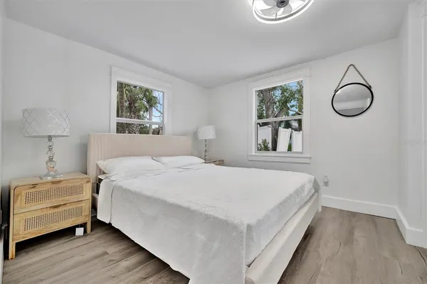 $1,099,000 | 2713 4th Avenue West, Bradenton, FL 34205