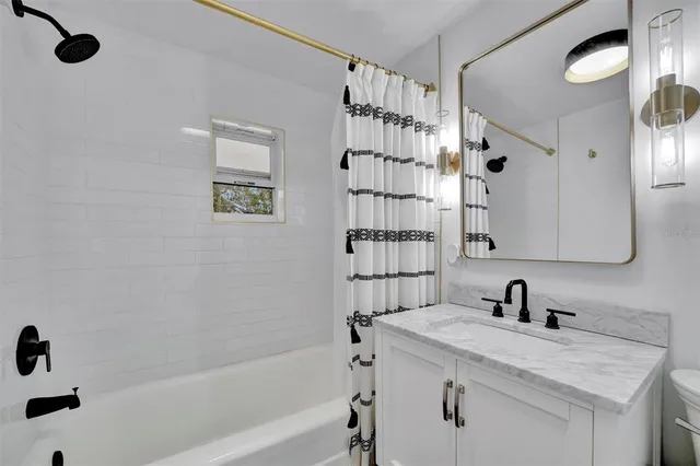 $1,099,000 | 2713 4th Avenue West, Bradenton, FL 34205