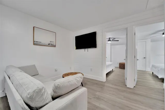 $1,099,000 | 2713 4th Avenue West, Bradenton, FL 34205