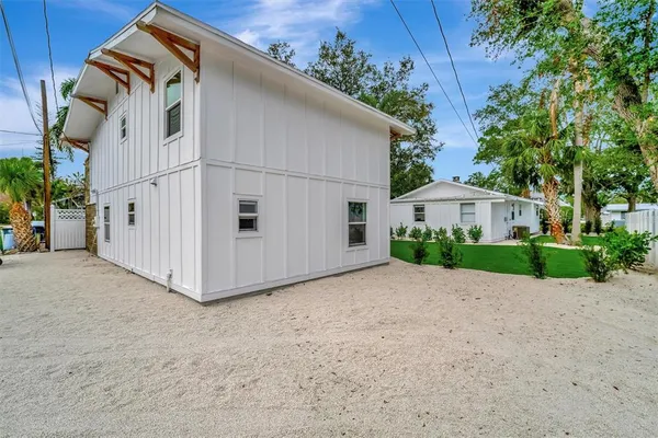 $1,099,000 | 2713 4th Avenue West, Bradenton, FL 34205