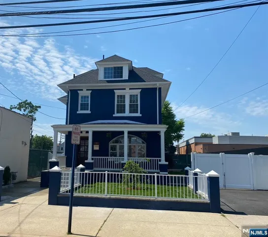 $4,000 | 11 Broadway, Hackensack, NJ 07601