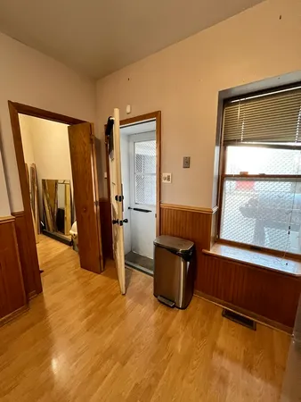 $2,750 | 3217 South May Street, Unit 1, Chicago, IL 60608