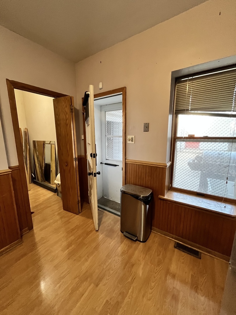 3217 South May Street, Unit 1 Chicago, IL 60608 - Photo 9 of 20