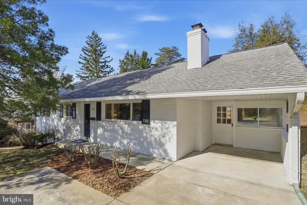 $789,000 | 10014 Cedar Lane, Kensington, MD 20895