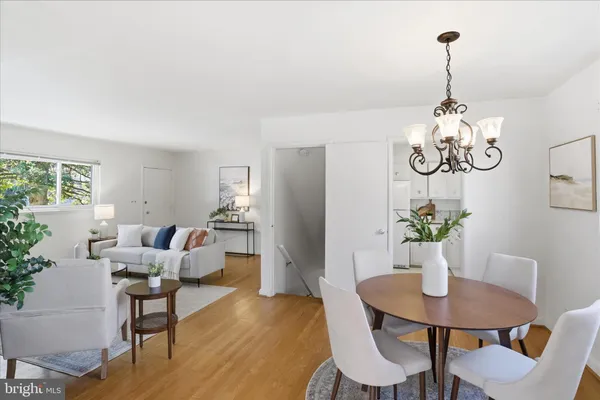 $789,000 | 10014 Cedar Lane, Kensington, MD 20895