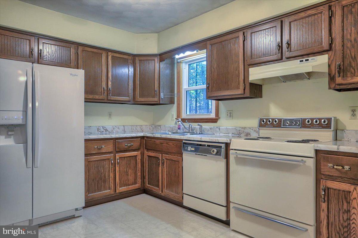 1740 Valley Green Road Etters, PA 17319 - Photo 11 of 26 Gallery Image 11