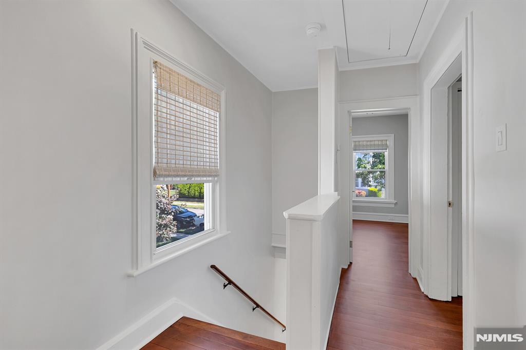 25 Riverview Avenue Rutherford, NJ 07070 - Photo 29 of 50