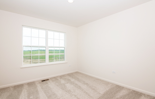 3624 Emerald Road Elgin, IL 60124 - Photo 14 of 38