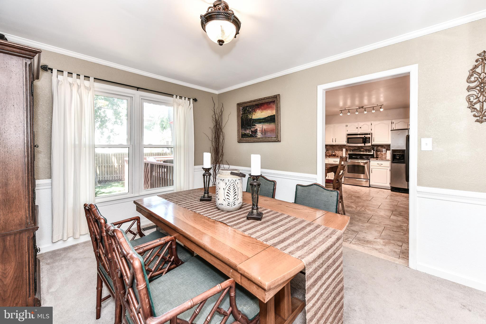 111 Country Road Sterling, VA 20165 - Photo 15 of 55 Separate formal dining area!