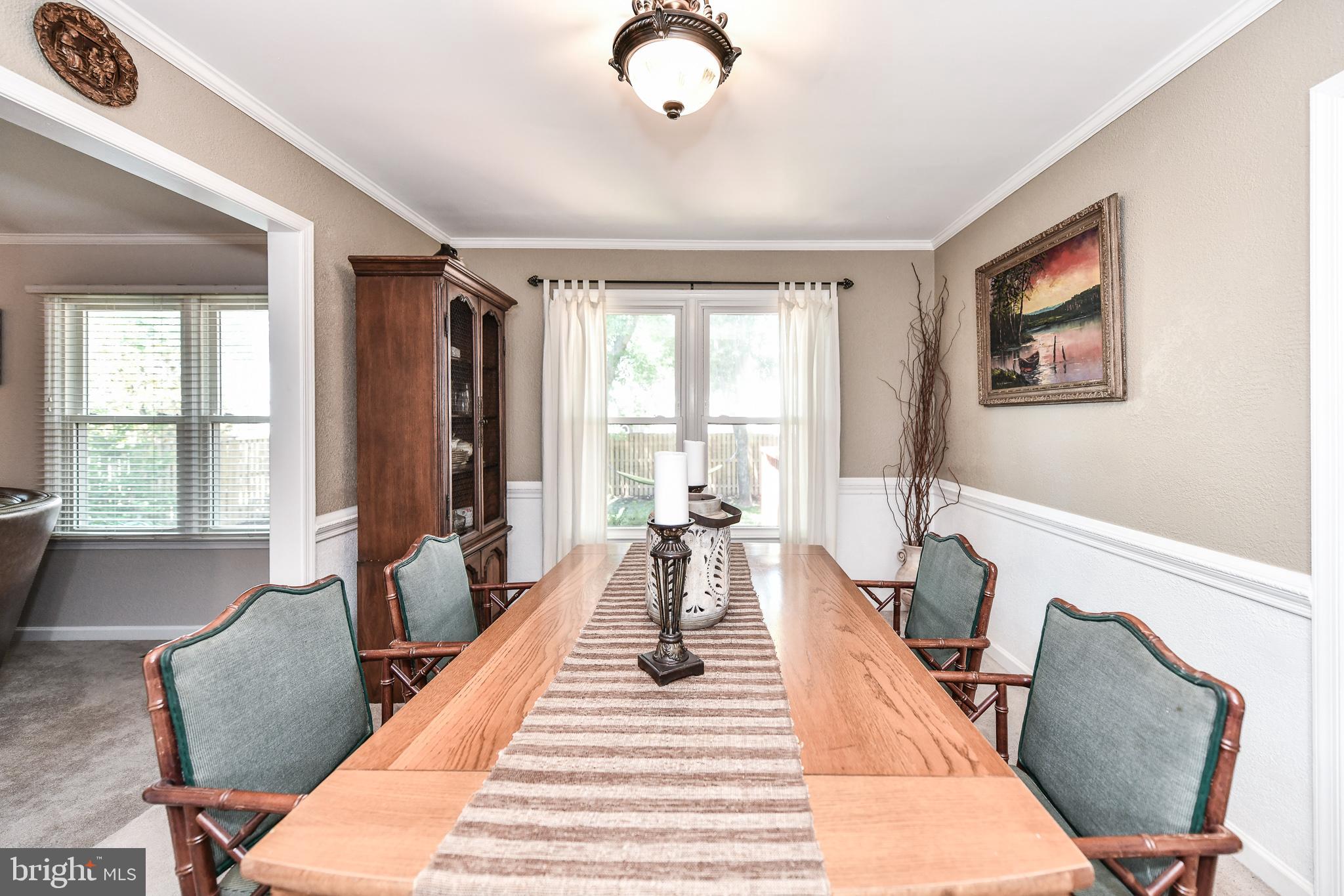 111 Country Road Sterling, VA 20165 - Photo 16 of 55 Separate formal dining area!
