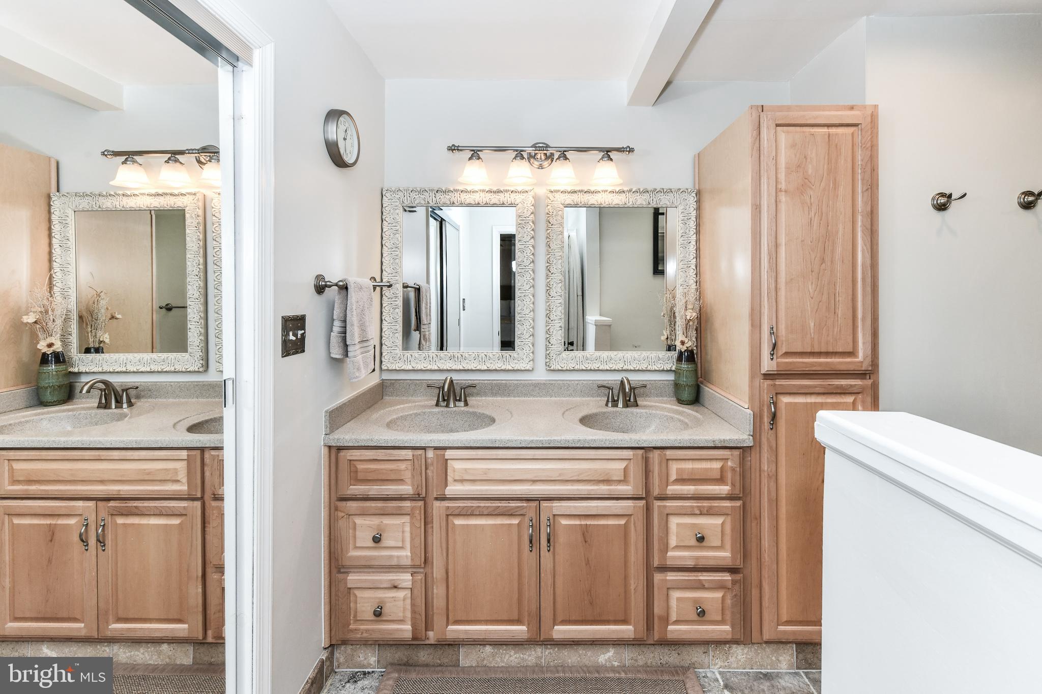 111 Country Road Sterling, VA 20165 - Photo 28 of 55 Updated master bathroom w/ huge walk-in closet!
