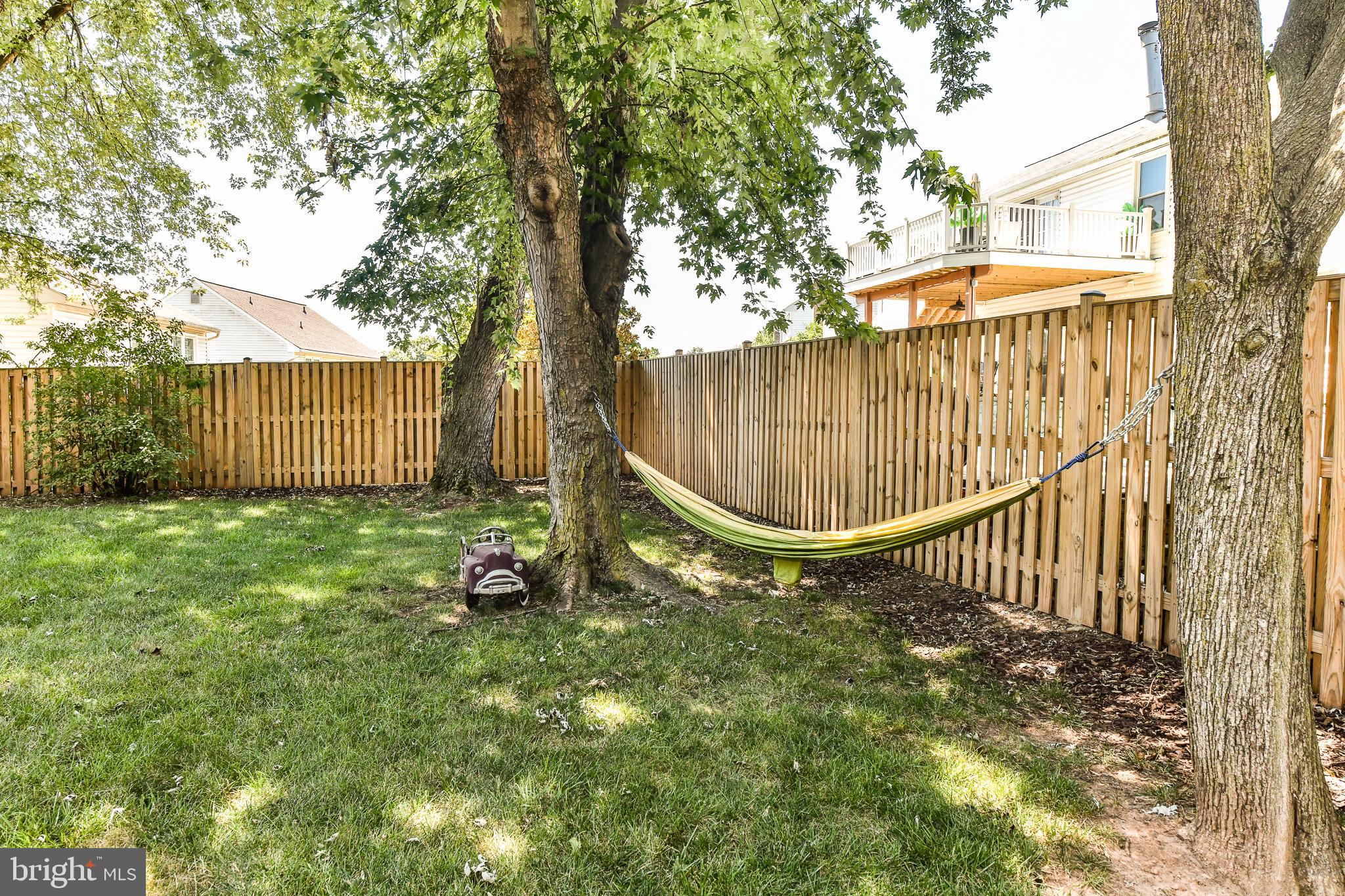 111 Country Road Sterling, VA 20165 - Photo 50 of 55 Relaxing backyard!
