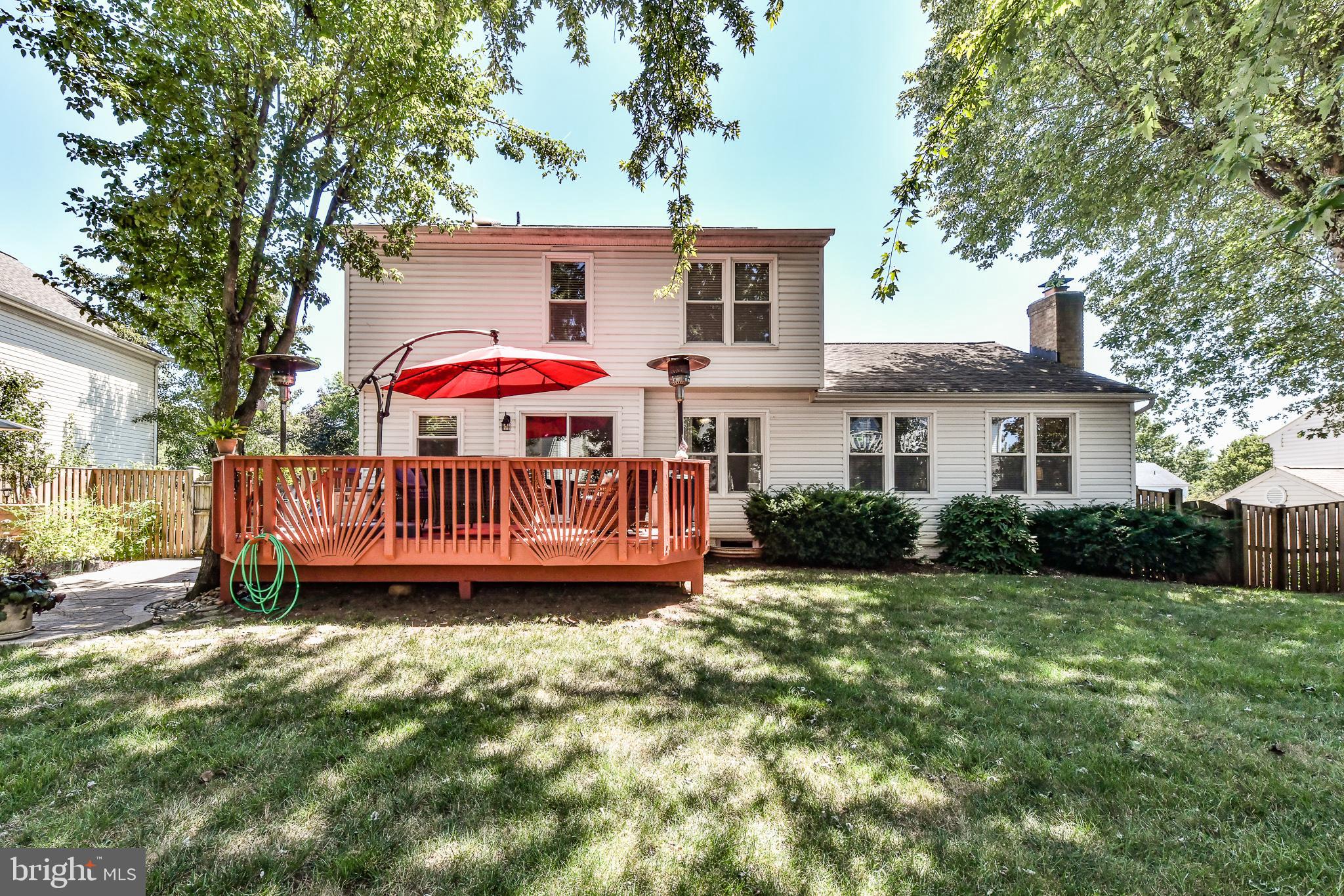 111 Country Road Sterling, VA 20165 - Photo 51 of 55 Beautifully maintained backyard!
