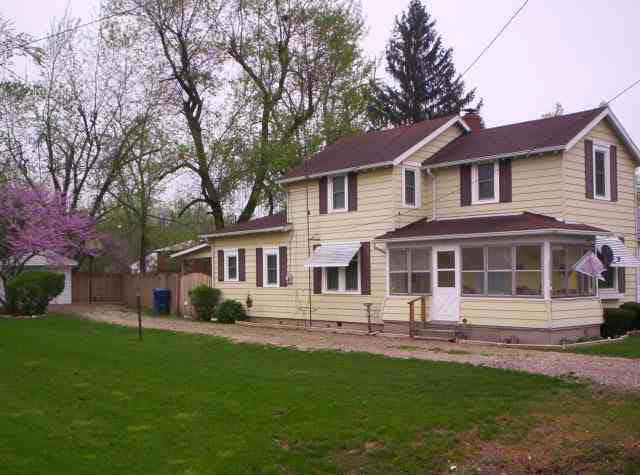2512 South Andrews Road Yorktown, IN 47396 - Photo 1 of 1