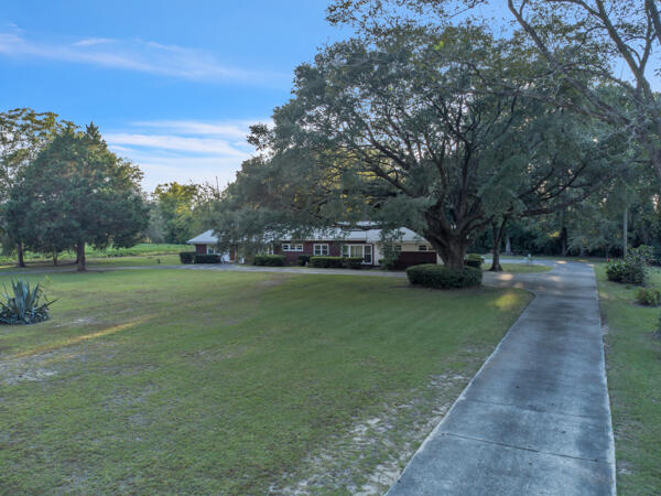 1411 Highway 15 South St. George, SC 29477 - Photo 3 of 32 Front Drive