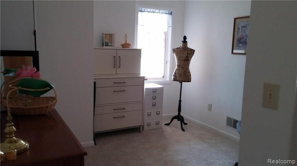 40700 Robbe Road Belleville, MI 48111 - Photo 26 of 38
