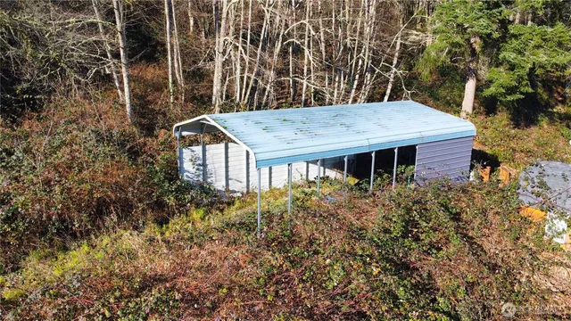 a view of a outdoor space