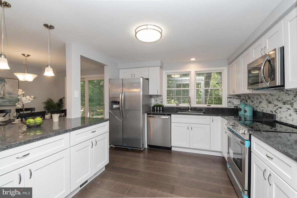 6251 Plaited Reed Columbia, MD 21044 - Photo 9 of 40 Gallery Image 9