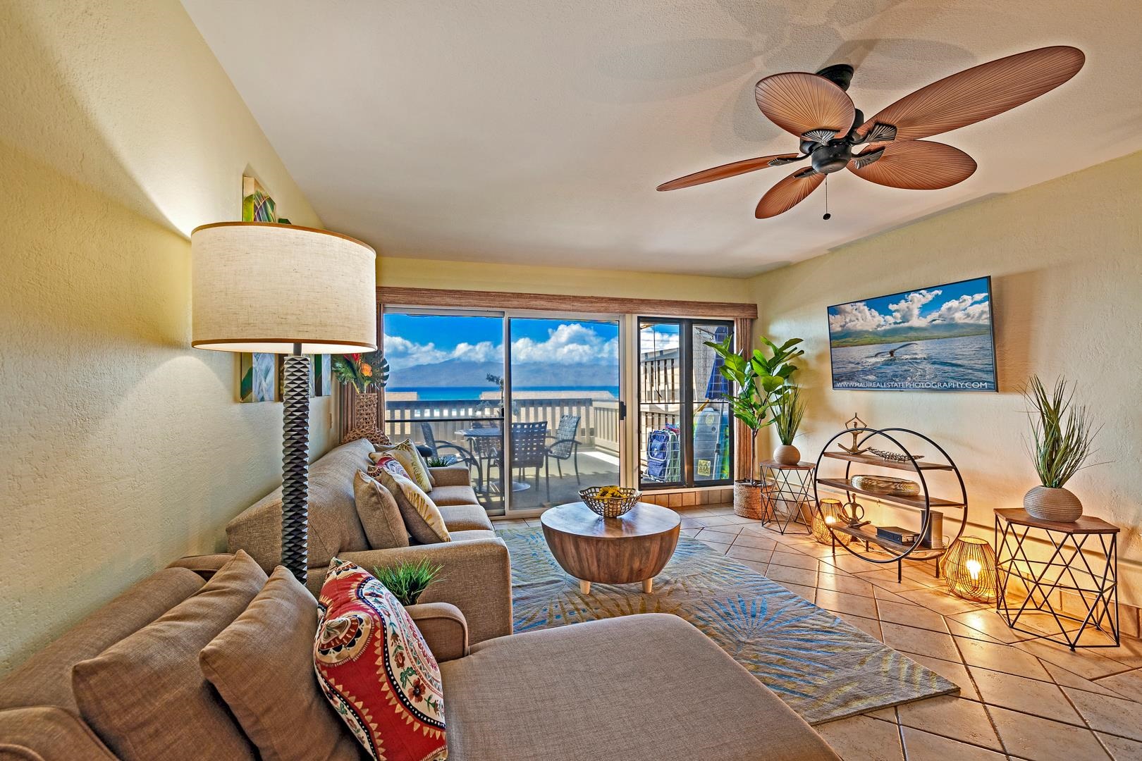 4909 Lower Honoapiilani Road, Unit E5 Lahaina, HI 96761 - Photo 3 of 28 a living room with furniture and a window