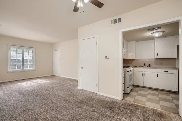 $995 | 1907 Pearl Street, Unit 3, Austin, TX 78701