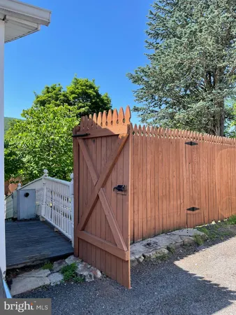 $39,000 | 129 East Market Street, Williamstown, PA 17098