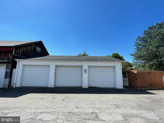 $39,000 | 129 East Market Street, Williamstown, PA 17098