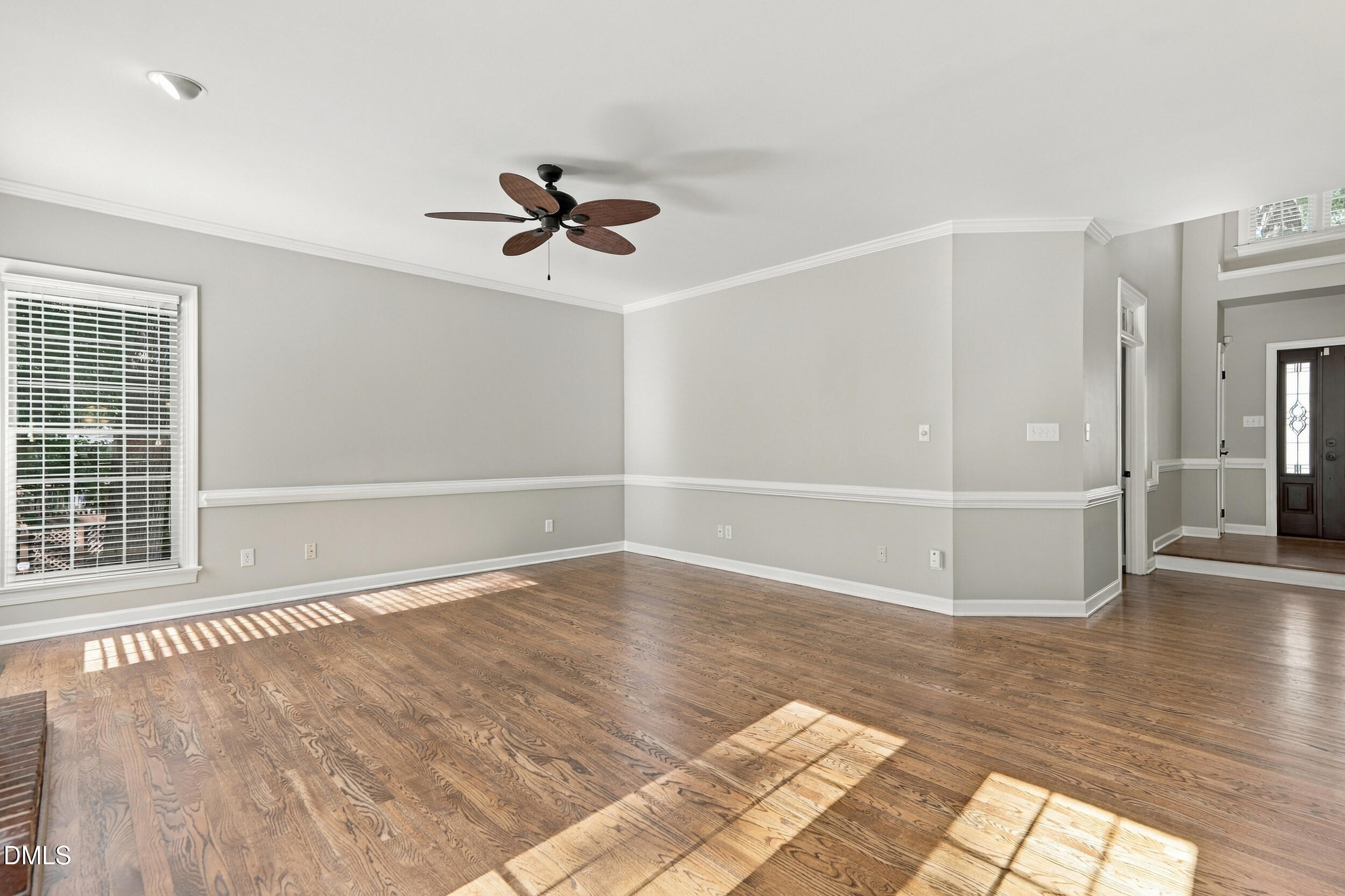 5608 Crossfield Drive Raleigh, NC 27613 - Photo 8 of 45 Living Room