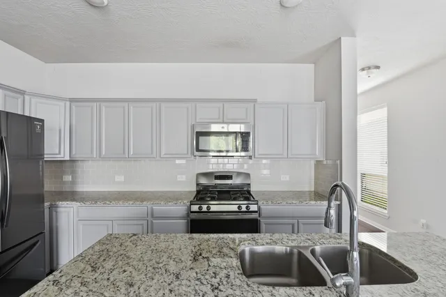 $265,000 | 115 Austin Street, Angleton, TX 77515