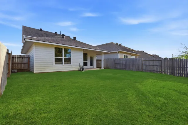 $265,000 | 115 Austin Street, Angleton, TX 77515