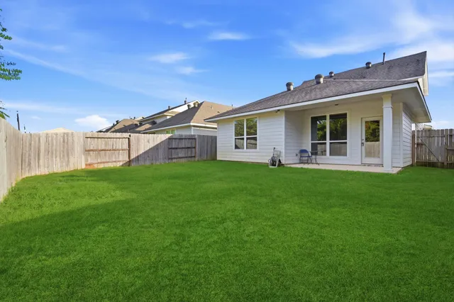 $265,000 | 115 Austin Street, Angleton, TX 77515