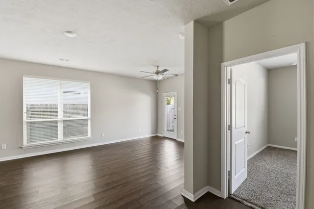 $265,000 | 115 Austin Street, Angleton, TX 77515