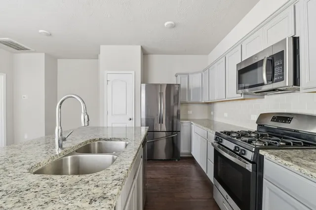 $265,000 | 115 Austin Street, Angleton, TX 77515