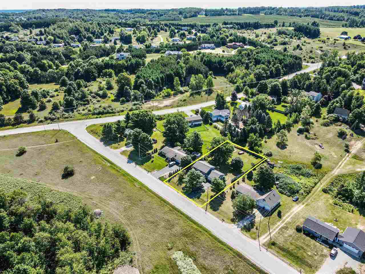 7341 South Lakeview Road Traverse City, MI 49684 - Photo 36 of 36 1890742-35.JPG