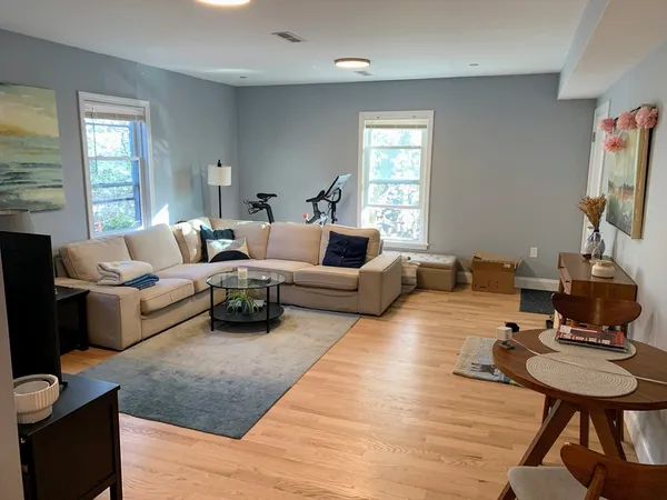$4,150 | 91 Munroe Street, Unit 2, Somerville, MA 02143