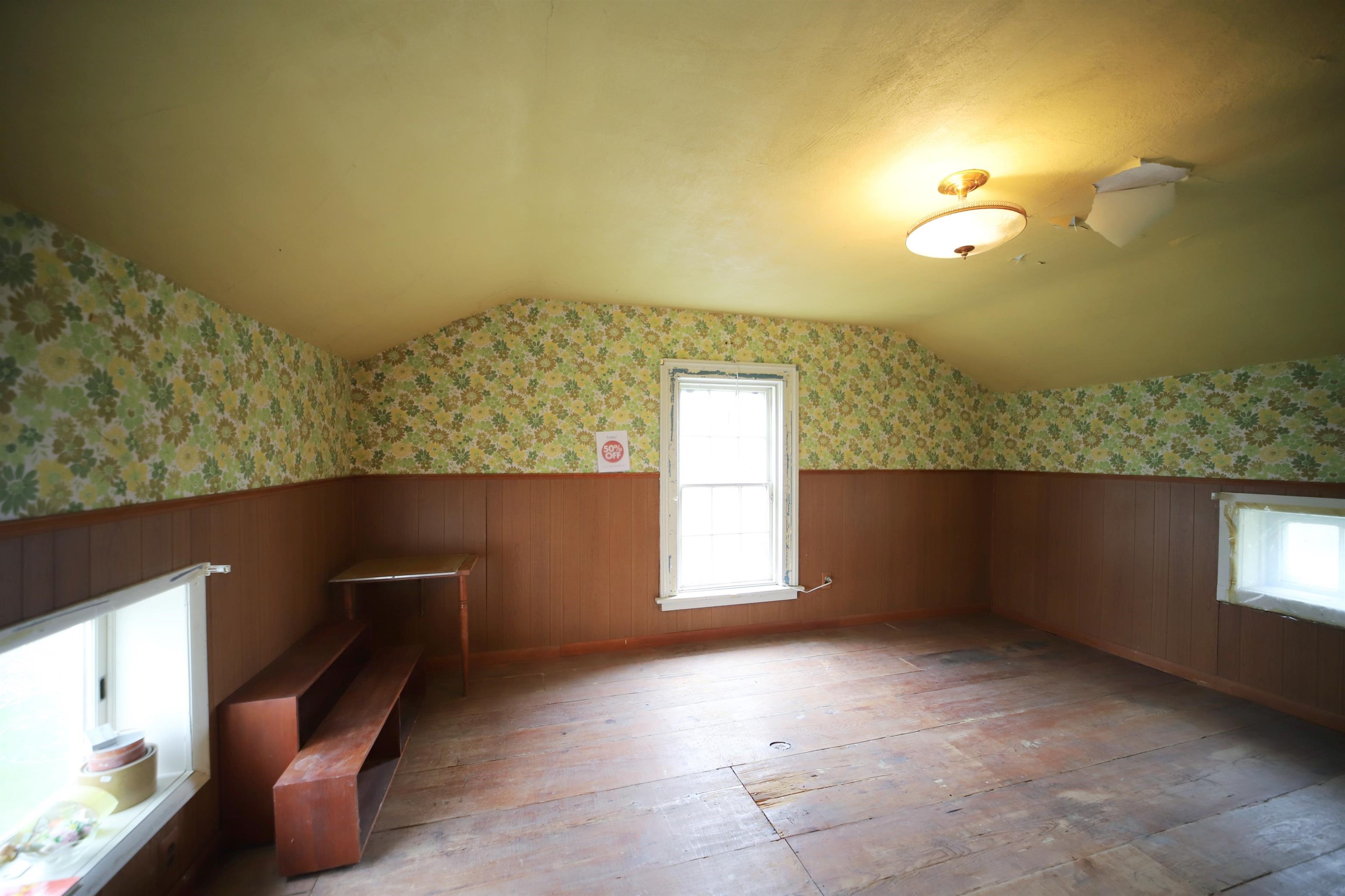 1110 North Linden Road Flint, MI 48532 - Photo 24 of 37 50106256-23.JPG