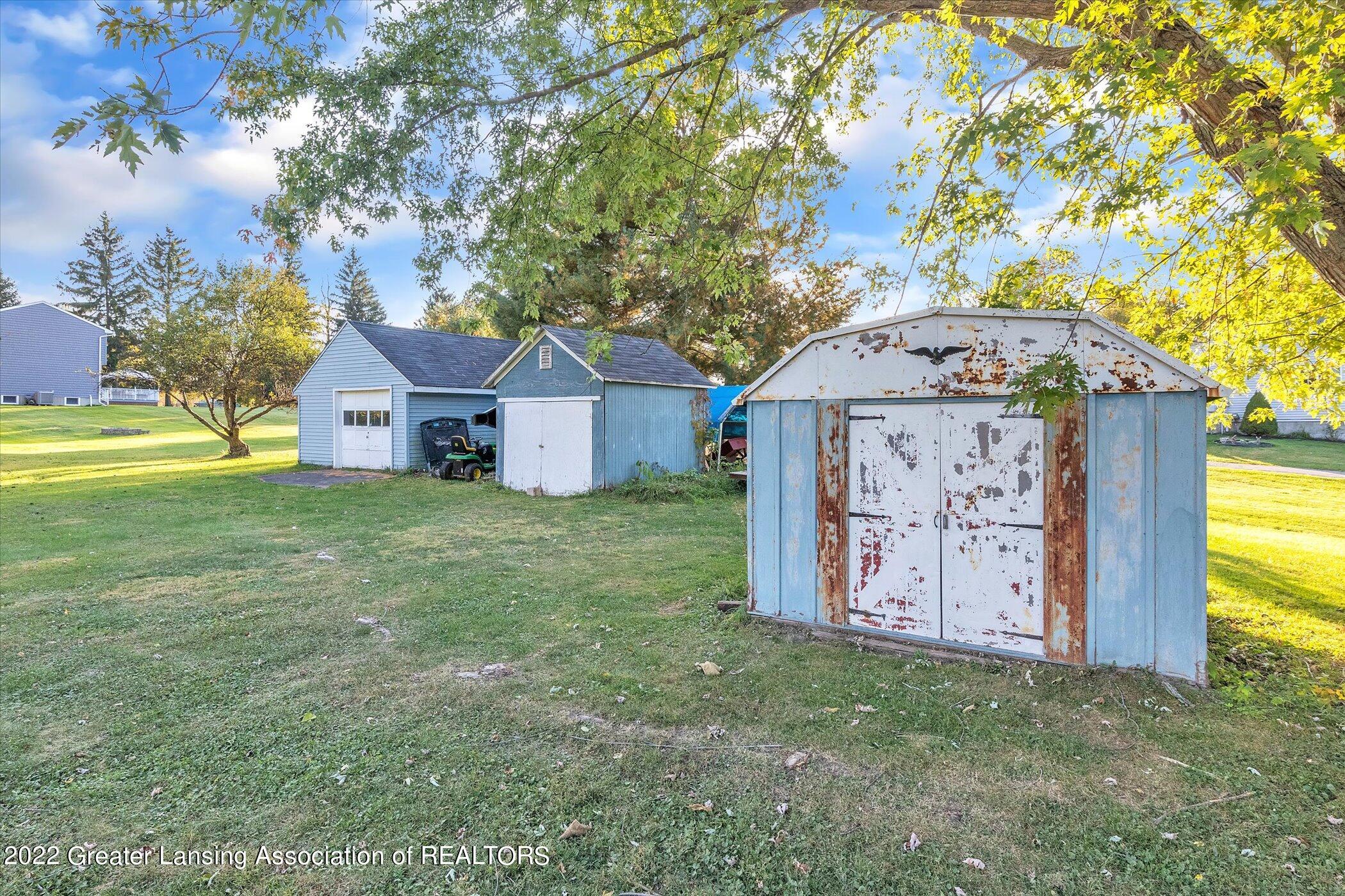 7991 Williams Road Lansing, MI 48911 - Photo 34 of 34 Extra Garage and Sheds