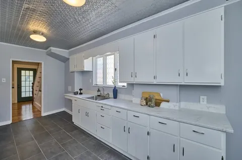 $1,250,000 | 30 Brookford Street, Cambridge, MA 02140