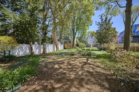 $1,250,000 | 30 Brookford Street, Cambridge, MA 02140