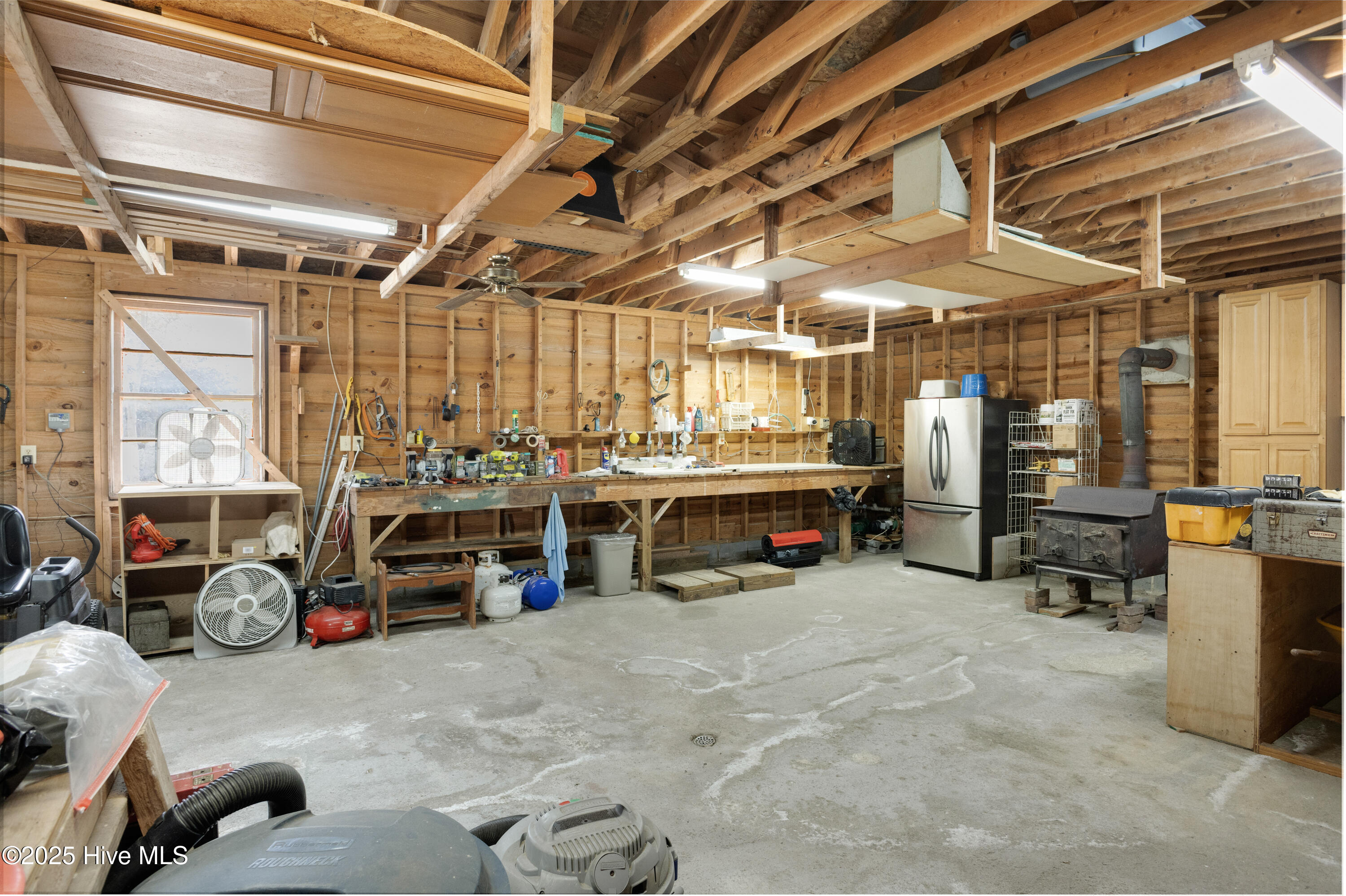 86 Varnamtown Road Southwest Supply, NC 28462 - Photo 40 of 49 Barn interior