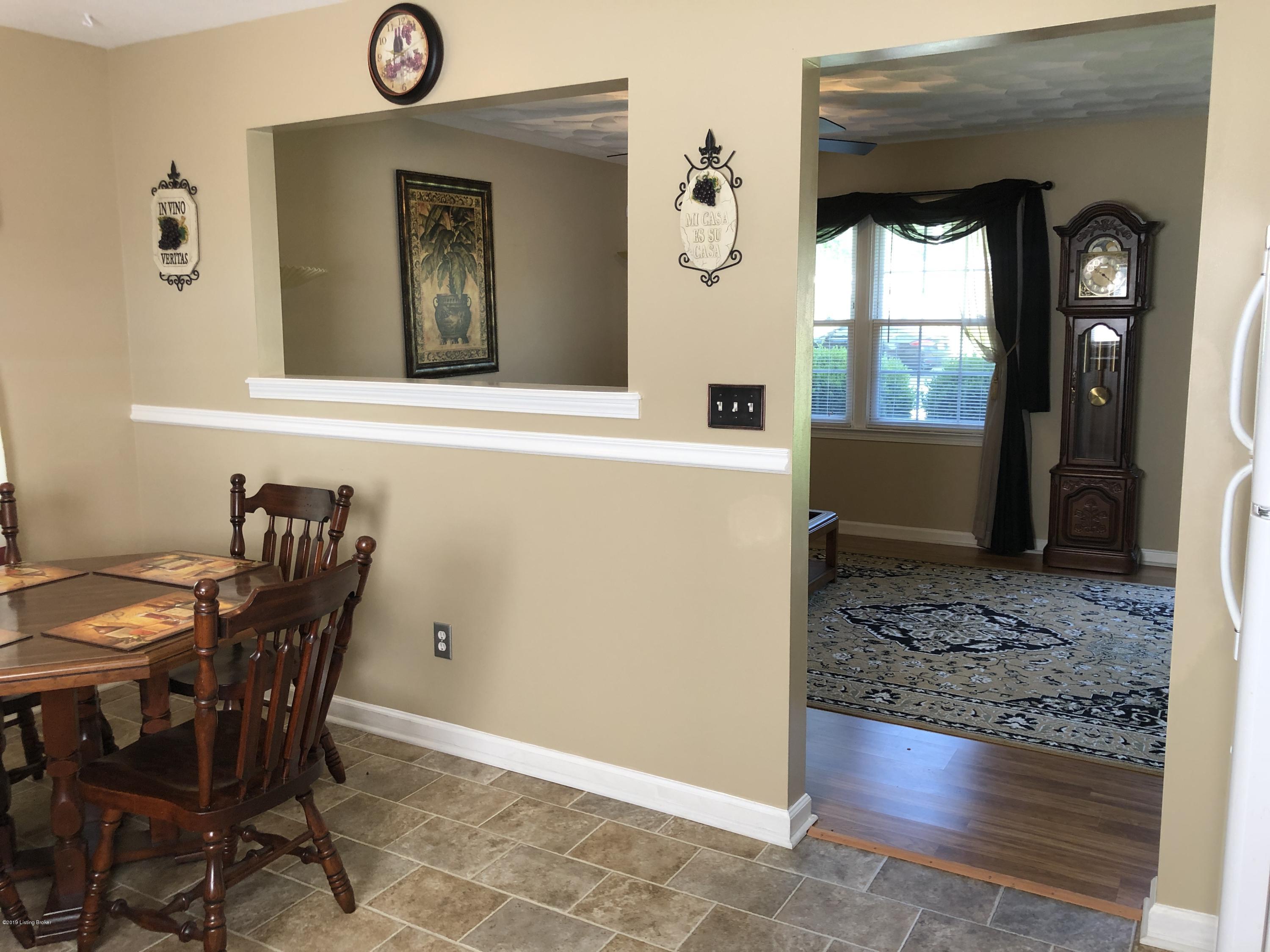9723 Ranger Road Louisville, KY 40229 - Photo 13 of 20 IMG_8074